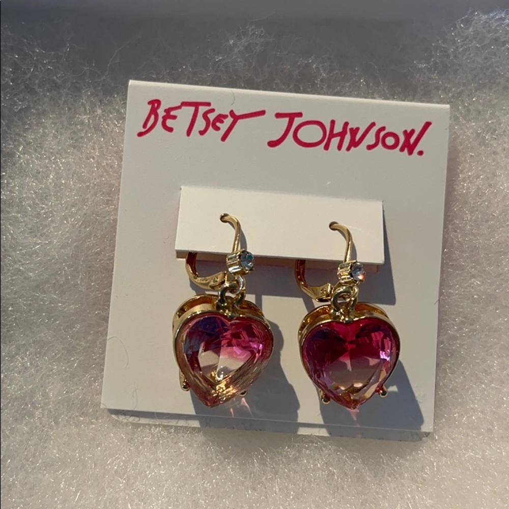 💘💘💘Betsy Johnson beautiful 💖 earrings ❤️🎁😍 - Picture 3 of 6